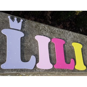 Drevené písmená na stenu výška 20cm - MATEJ 2