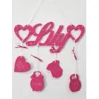 Geschenk für ein Kind mit Namen und Herzen sowie den Daten Leo