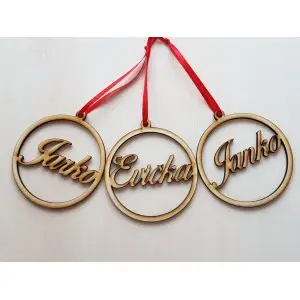 Names on a 8cm snowflake price per piece