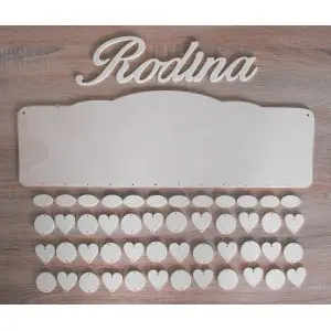 Wooden family calendar with clean edges type B with the inscription "Family"