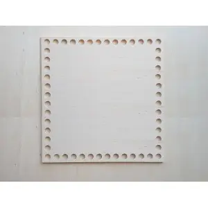 Wooden bottom square 20x20cm