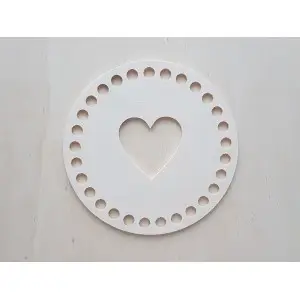 Wooden bottom circle 15cm heart