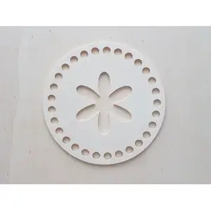 Wooden bottom circle 15cm flower