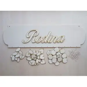 Drevený rodinný kalendár typ A s nápisom "Rodina" SK