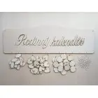 Drevený rodinný kalendár typ B s nápisom "Rodinný kalendář" CZ