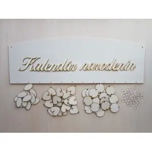 Wooden family calendar type C with the inscription "Birthday Calendar"