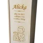 Úložná drevená krabica pre dieťatko s údajmi