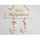 Drevená menovka RODINA šírka 30cm-2ks srdiečka
