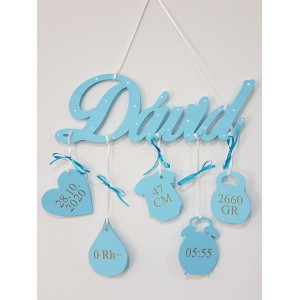 5 hanging accessories with name-drop