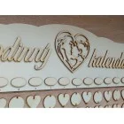 Holz-Familienkalender Typ B mit der Aufschrift "Familienkalender" HERZ