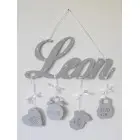 Drevené meno s údajmi farba sivá