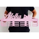 65 cm langer Holzmedaillenhänger - rosa bemalt