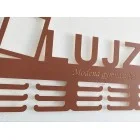 Drevený vešiak na medaily maľovaný 55cm s gravírovaním agility