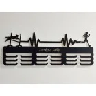 Drevený vešiak na medaily maľovaný 55cm s gravírovaním agility