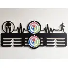 Drevený vešiak na medaily TRIFECTY pod sebou maľovaný 55cm