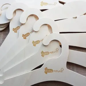 Kinderkleiderbügel mit LOGO 26cm /Stück