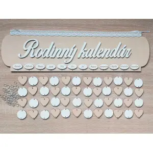 Rodinný kalendár maľovaný s čipkou