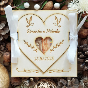 Money envelope with heart opening 16x16cm