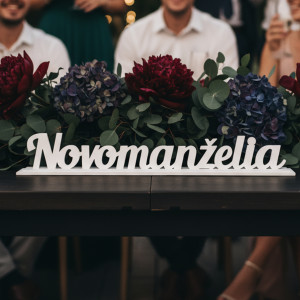 Wedding stand Newlyweds