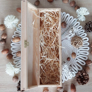 Geschenkverpackung aus Holz für Wein mit Metallverschluss 2