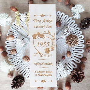 Geschenkverpackung aus Holz für Wein mit Metallverschluss