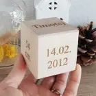 Holzwürfel mit Geburtsdaten, 5,5 cm