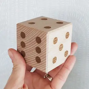 Spielwürfel aus Holz, 5,5 cm