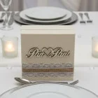 Hochzeitsbox mit schmaler Spitze Herr und Frau