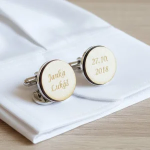 Hochzeit Manschettenknöpfe rund mit Namen und Datum 2