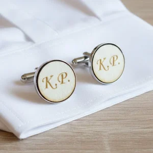 Round cuffs with initials
