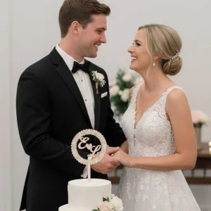 Holzstift mit Initialen der Namen Breite 15cm 2