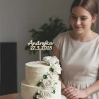 Drevený zápich meno a dátum šírka 17cm