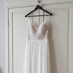 Hochzeitskleiderbügel 2