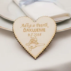 Wedding magnet with a carved couple in an airplane 55x55x3mm