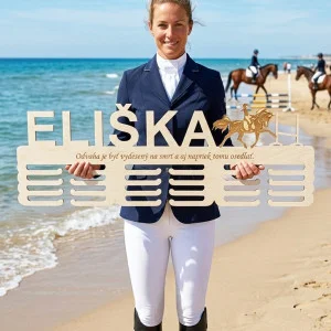 80cm Holzmedaillenhänger mit Lasergravur und Namen - Parkour-Reiten 2