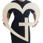 Výzdoba do kostola srdce s krížom 65cm