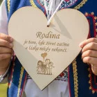 Drevená tabuľka 17cm-Rodina je tam