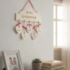 Drevená menovka RODINA šírka 30cm-4-5ks srdiečok