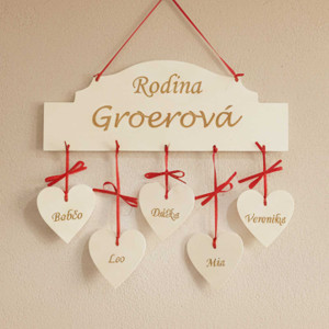 Wooden tag FAMILY width 30cm-4-5pcs of hearts