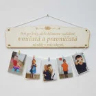 Holztisch neben Enkeln und Urenkeln 55x15cm