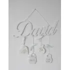 Drevená tabuľka s údajmi farba biela