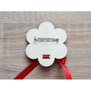 Wooden brooch for the pram with the name-flower 2