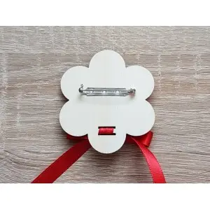 Wooden brooch for the pram with the name-flower 2