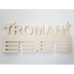 Vešiak na medaile s menom karate a futbal 2